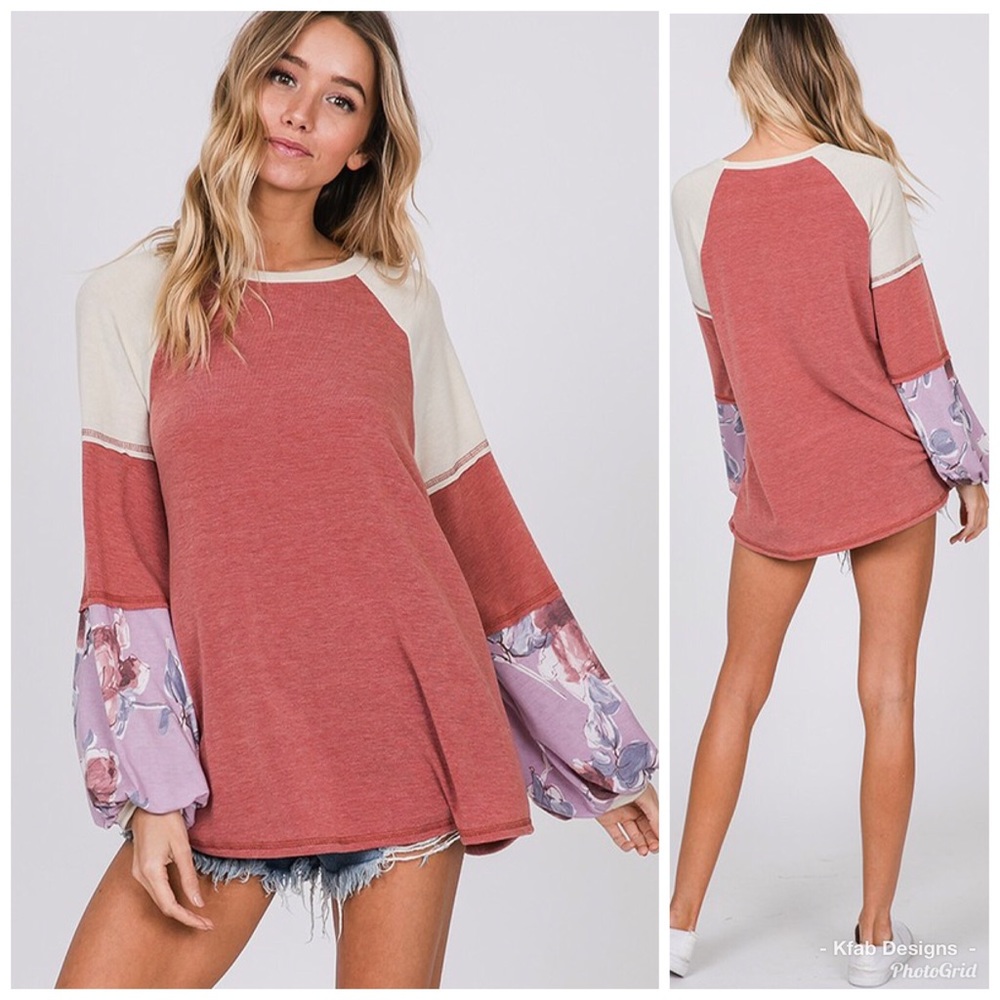 🥰LAST 1! Color Block Bubble Sleeve Tunic! 💐 - Picture 7 of 8